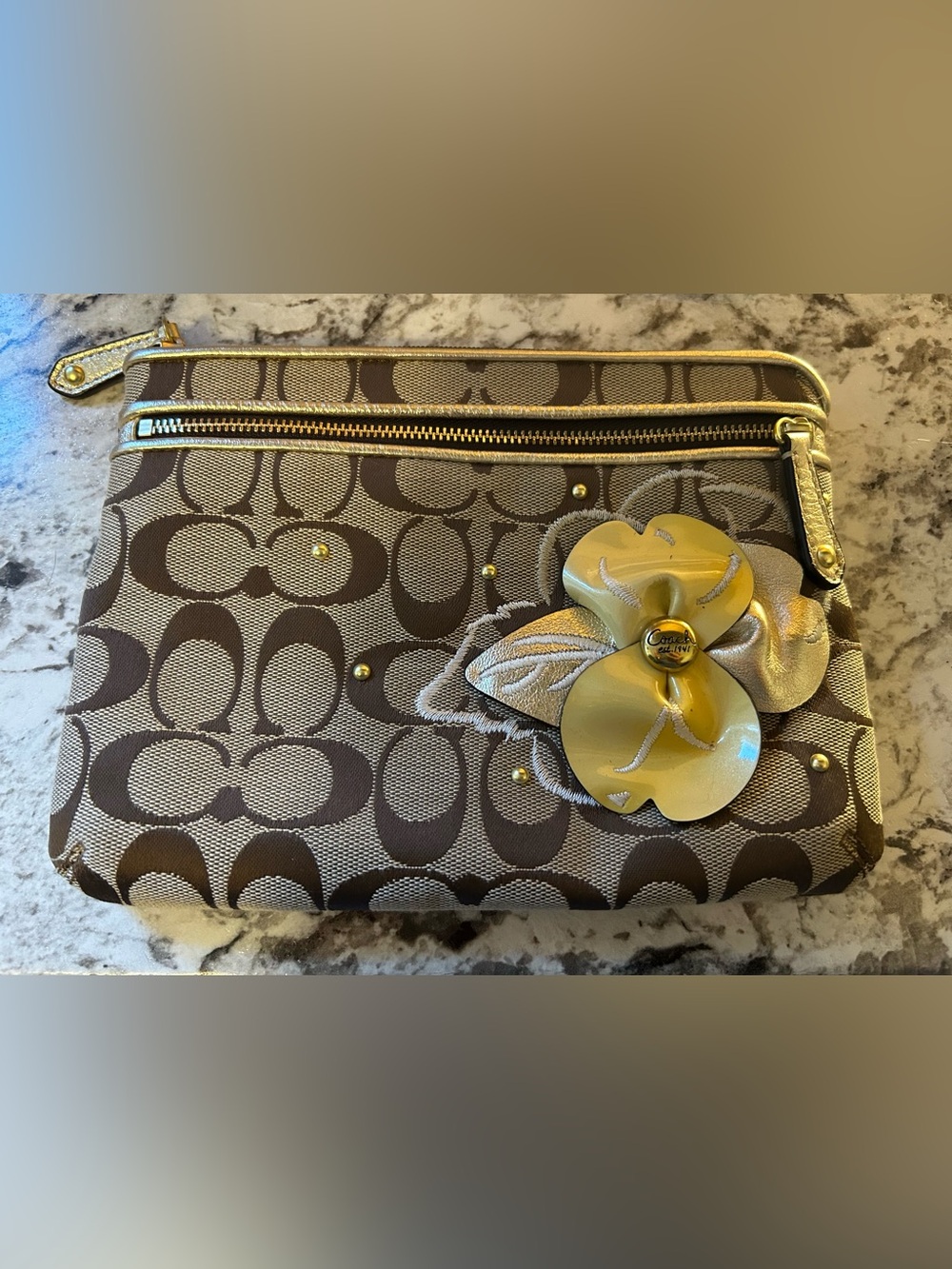 VTG Coach Signature Daisy Clutch with 3D floral design & gold hardware